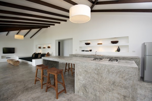 Inspiring-Modern-Home-Design-Using-Polished-Concrete-Floor-4-600x400