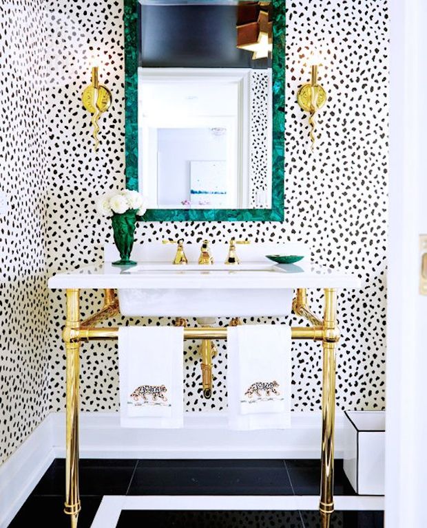 wallpaper-bathroom